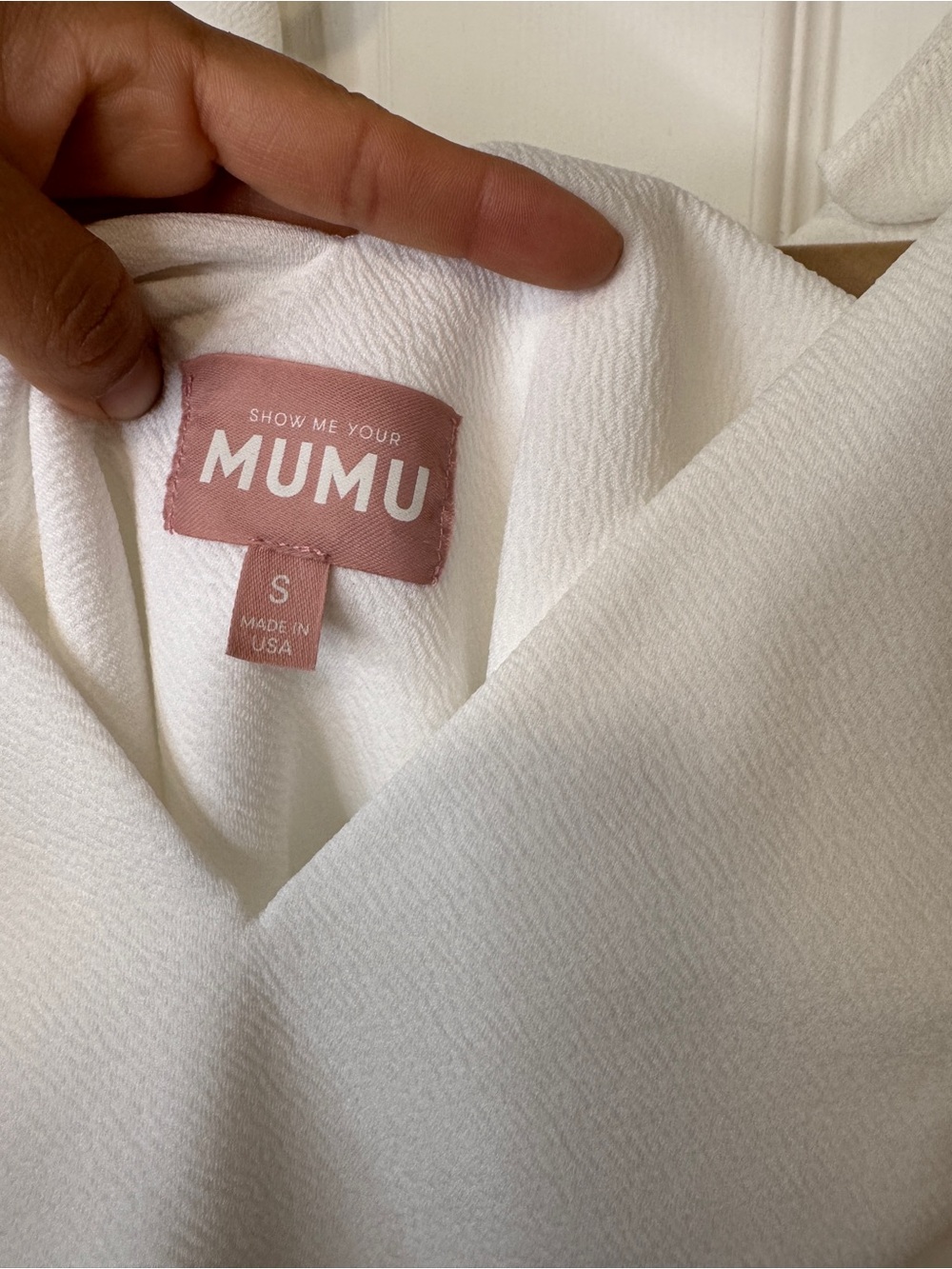 Show Me Your MuMu White V-Neck Ribbed Bodysuit - Picture 4 of 6